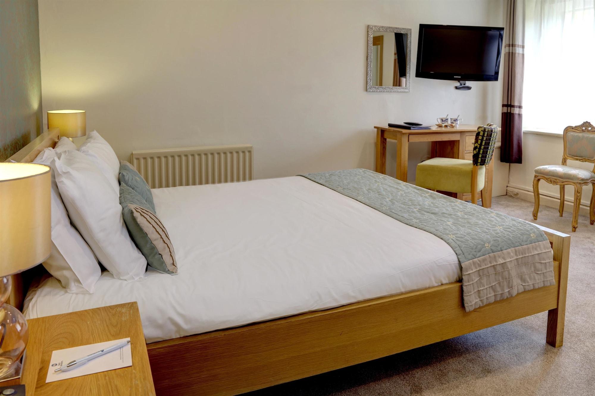 Отель Walworth Castle Hotel, Bw Signature Collection 3*