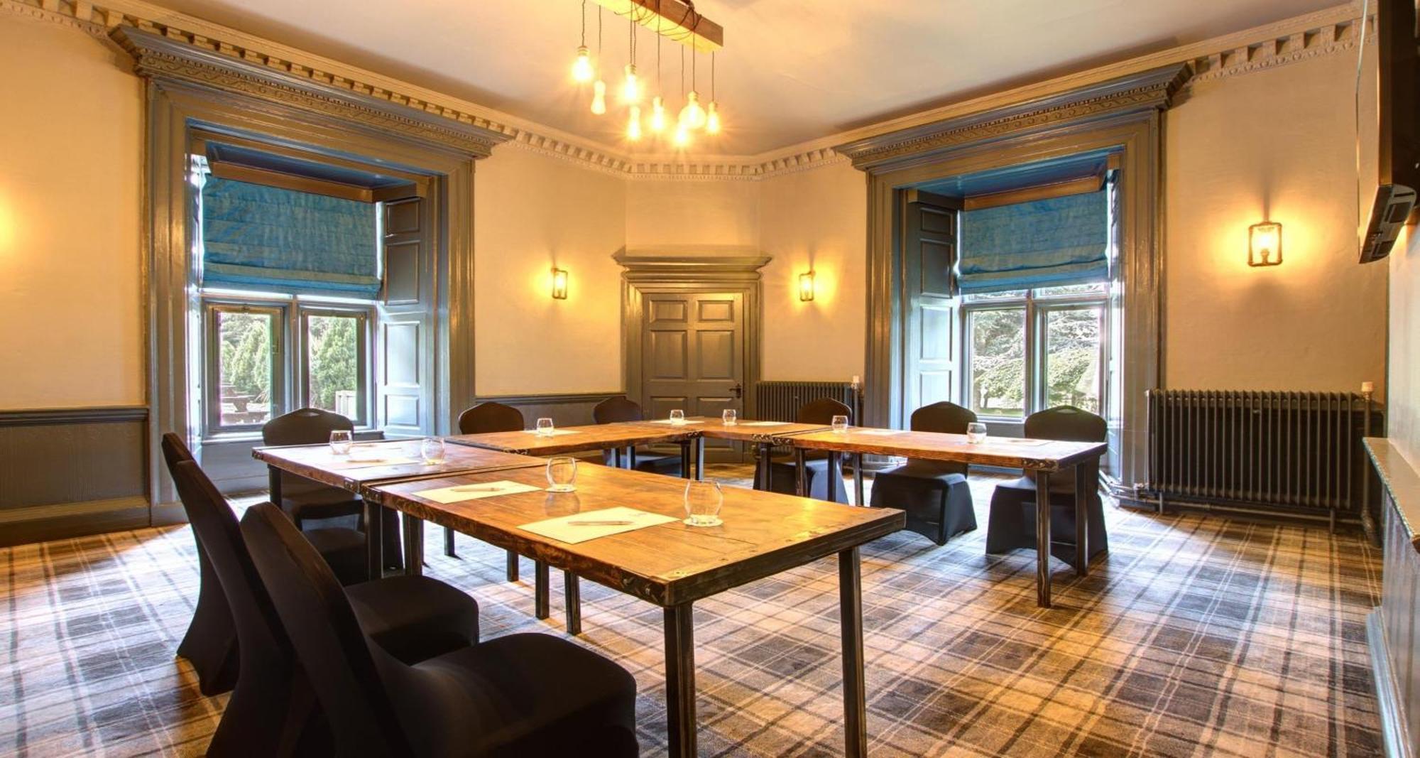 Отель Walworth Castle Hotel, Bw Signature Collection 3*