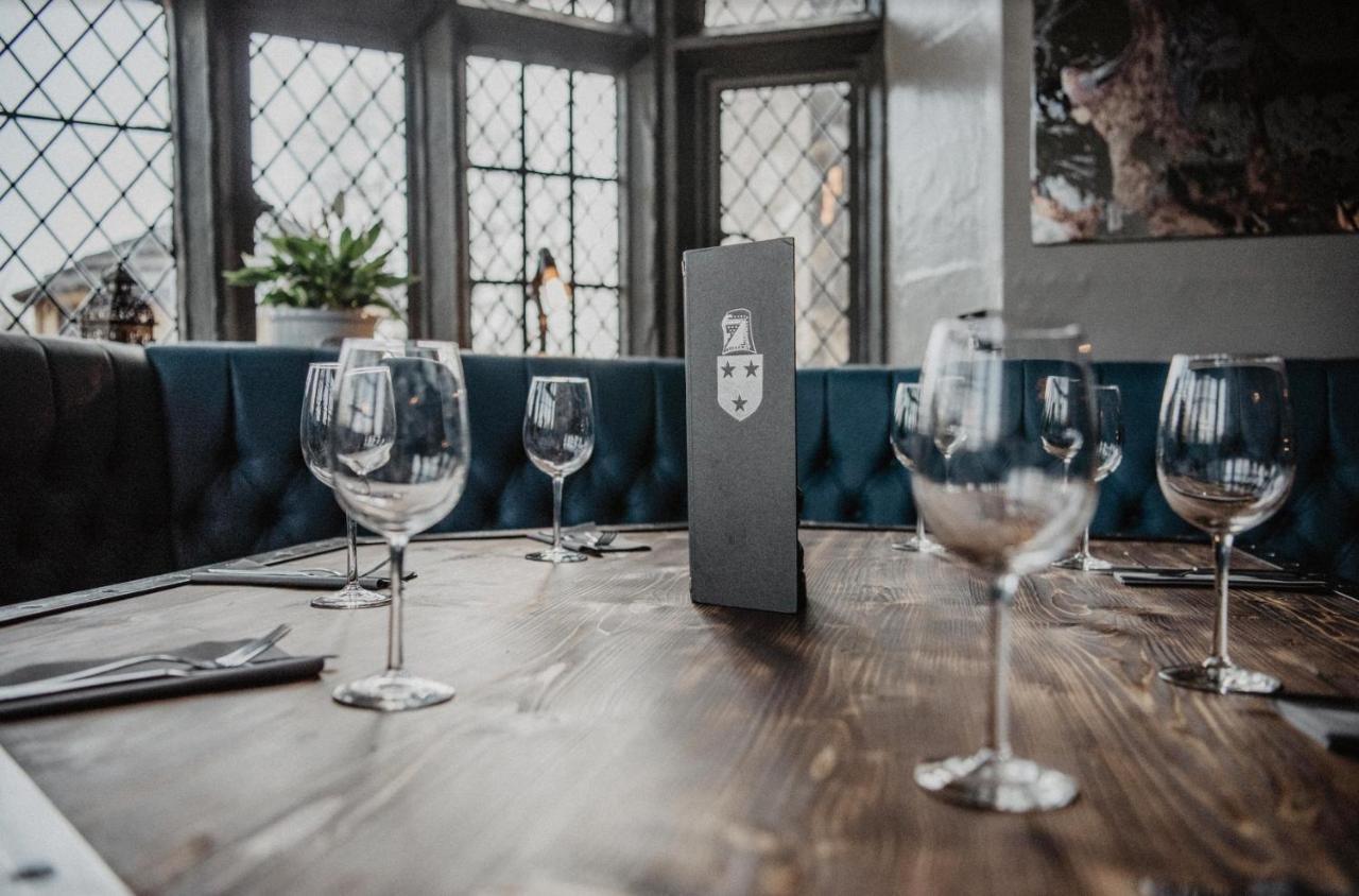 Walworth Castle Hotel, Bw Signature Collection Hotel 3*